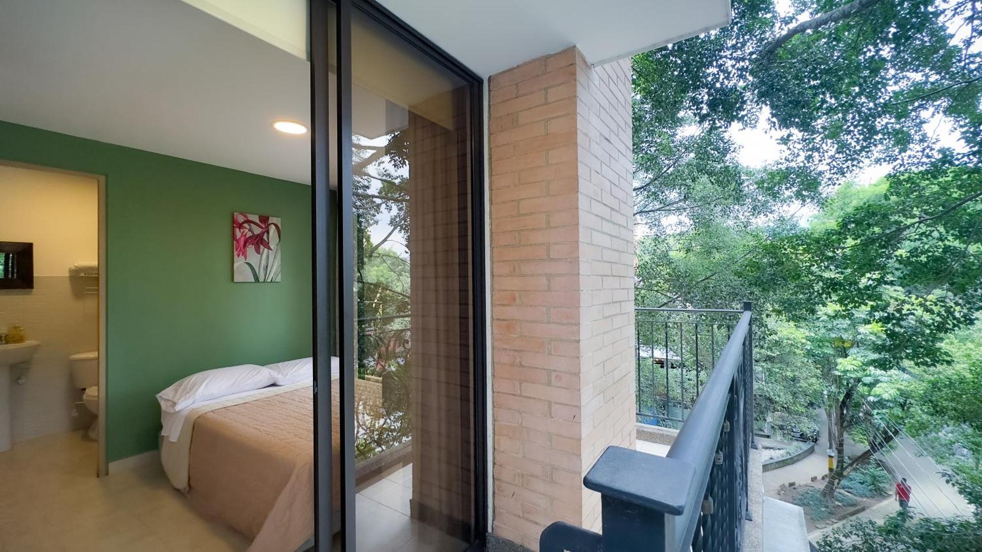 Edificio Fenicia Lofts Laureles Apartahotel Medellín