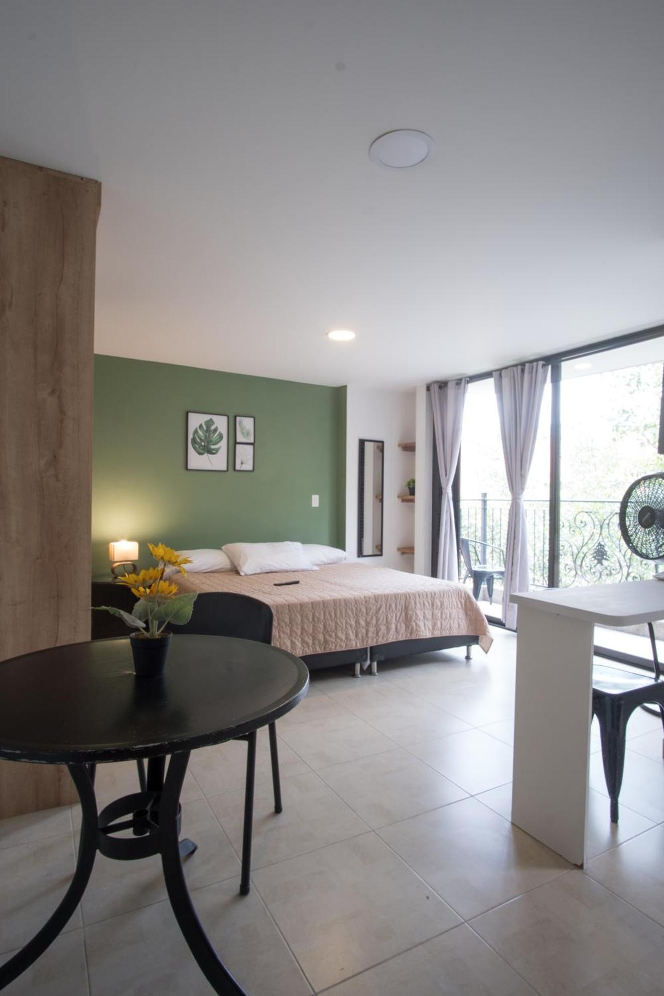 Edificio Fenicia Lofts Laureles Apartahotel Medellín